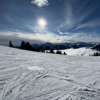 Fantastische, traumhafte #Schitage im
#Skicircus #Saalbach #Hinterglemm #Leogang #Fieberbrunn
#einfachnurbärig.
Das Leben genießen in den #KitzbühelerAlpen
#GästehausElisabethFieberbrunn
#FerienwohnungSaalbachFieberbrunn
#PillerseeTal #Fieberbrunn #Tirol
#daWerna