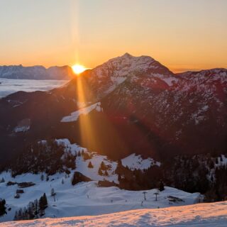 Fantastisches, traumhaftes, wunderbares #Morgenrot am #Lärchfilzkogel
#einfachnurbärig, bei uns in den #KitzbühelerAlpen
#Skicircus #Saalbach #Hinterglemm #Leogang #Fieberbrunn
#GästehausElisabethFieberbrunn
#FerienwohnungSaalbachFieberbrunn
#PillerseeTal #Fieberbrunn #Tirol
#daWerna