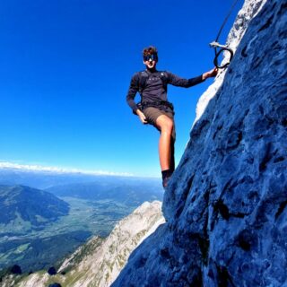 Einzigartige, eindrucksvolle, spannende Wanderung im #SteinernenMeer
#einfachnurbärig.
Das Leben genießen in den #KitzbühelerAlpen
#GästehausElisabethFieberbrunn
#FerienwohnungSaalbachFieberbrunn
#PillerseeTal #Fieberbrunn #Tirol
#daWerna
