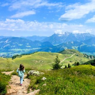 Viele wunderbare Momente erleben in unserer wunderschönen #Bergwelt
#einfachnurbärig.
Das Leben genießen in den #KitzbühelerAlpen
#GästehausElisabethFieberbrunn
#FerienwohnungSaalbachFieberbrunn
#PillerseeTal #Fieberbrunn #Tirol
#daWerna