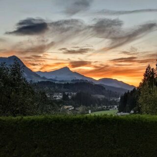 Ein Tag schöner als der andere Tag in der fantastischen #TirolerBergwelt
#einfachnurbärig.
Das Leben genießen in den #KitzbühelerAlpen
#GästehausElisabethFieberbrunn
#FerienwohnungSaalbachFieberbrunn
#PillerseeTal #Fieberbrunn #Tirol
#daWerna